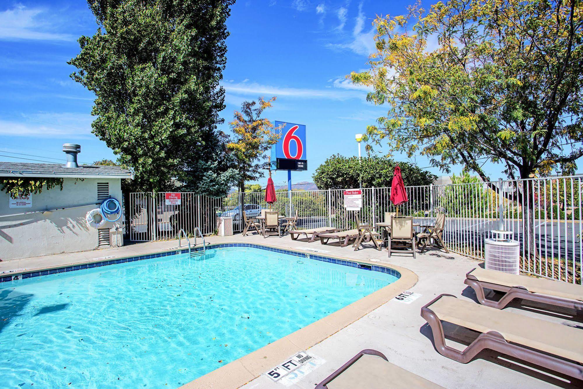 Motel 6-Prescott, Az ภายนอก รูปภาพ
